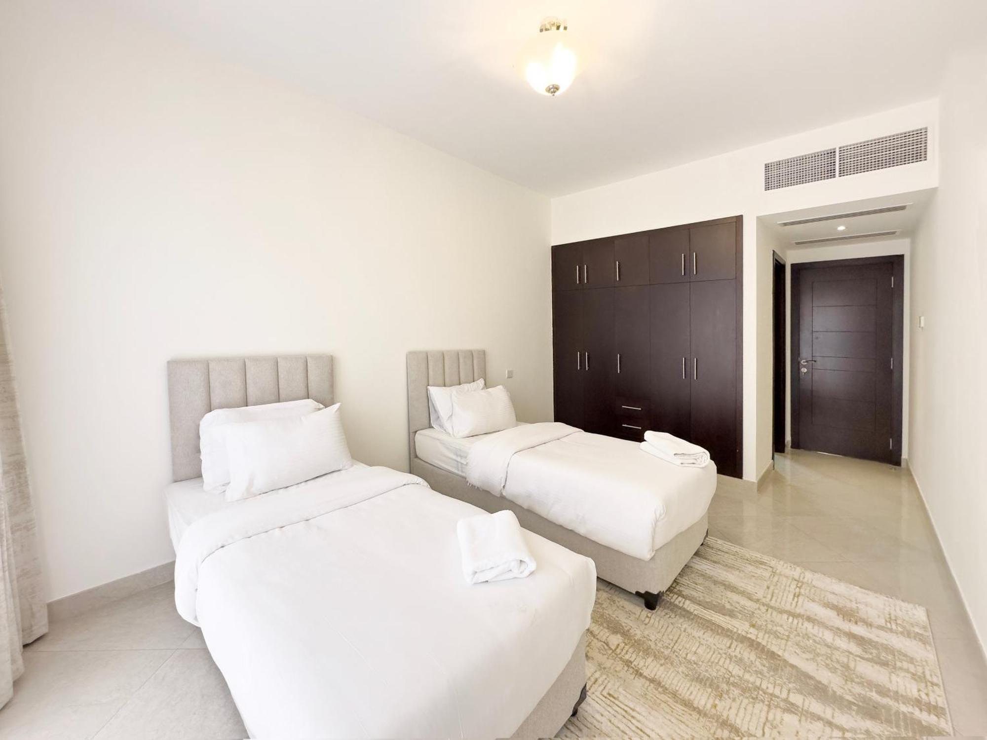 Al Hamra Village Villas- Blue Collection Homes Villa *